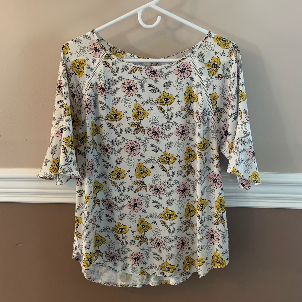 Ann Taylor Loft floral top (sz med)